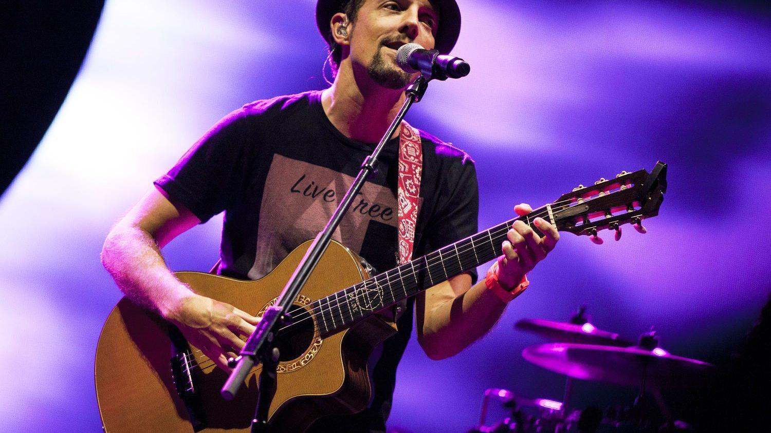 Ahead of Omaha show, musician Jason Mraz talks beating pandemic boredom and Reggae album